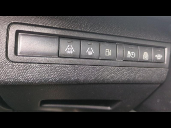 Photo 22 du bon plan PEUGEOT 3008 HYBRID 225ch GT Line e-EAT8 10cv occasion à 25990 €