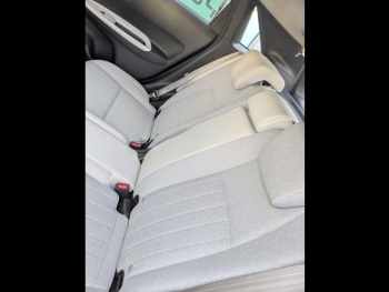 Photo 12 du bon plan HONDA Jazz 1.5 i-MMD 109ch e:HEV Exclusive occasion à 16900 €