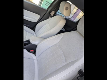 Photo 25 du bon plan HONDA Jazz 1.5 i-MMD 109ch e:HEV Exclusive occasion à 16900 €