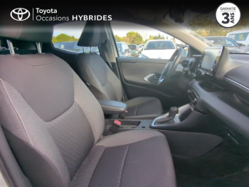 Photo 6 du bon plan TOYOTA Yaris 116h Design 5p MY22 occasion à 14990 €