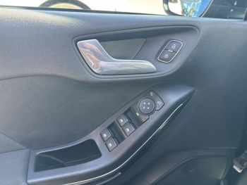 Photo 20 du bon plan FORD Fiesta 1.0 Flexifuel 95ch ST-Line 5p occasion à 16790 €