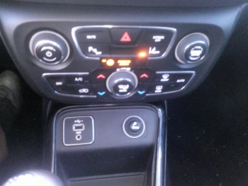 Photo 6 du bon plan JEEP Compass 1.4 MultiAir II 140ch Brooklyn Edition 4x2 Euro6d-Temp occasion à 18900 €