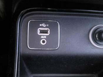 Photo 9 du bon plan JEEP Compass 1.4 MultiAir II 140ch Brooklyn Edition 4x2 Euro6d-Temp occasion à 18900 €