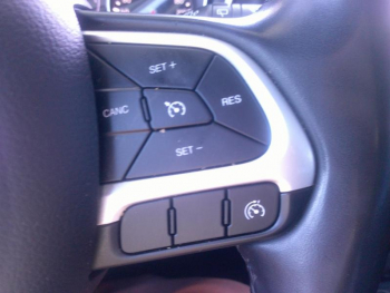 Photo 13 du bon plan JEEP Compass 1.4 MultiAir II 140ch Brooklyn Edition 4x2 Euro6d-Temp occasion à 18900 €