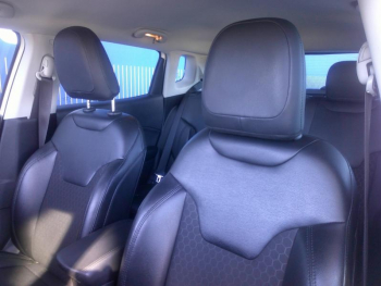 Photo 15 du bon plan JEEP Compass 1.4 MultiAir II 140ch Brooklyn Edition 4x2 Euro6d-Temp occasion à 18900 €