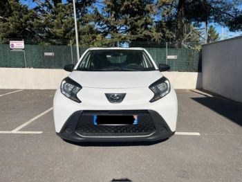 Photo 2 du bon plan TOYOTA Aygo X 1.0 VVT-i 72ch Active Business occasion à 14490 €