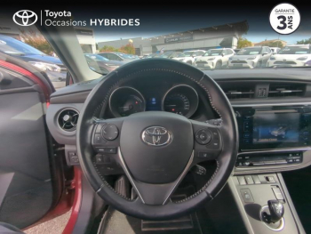 Photo 9 du bon plan TOYOTA Auris HSD 136h Collection RC18 occasion à 16990 €