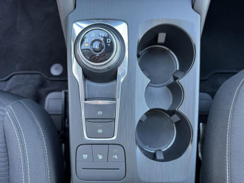 Photo 15 du bon plan FORD Kuga 2.5 Duratec 190ch FHEV E85 Titanium BVA occasion à 28490 €