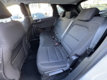 Photo 19 du bon plan FORD Kuga 2.5 Duratec 190ch FHEV E85 Titanium BVA occasion à 28490 €