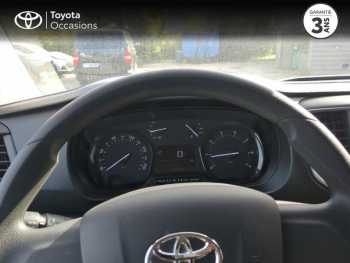 Photo 13 du bon plan TOYOTA ProAce VUL Medium 1.5 D-4D 120 Business RC23 occasion à 23990 €