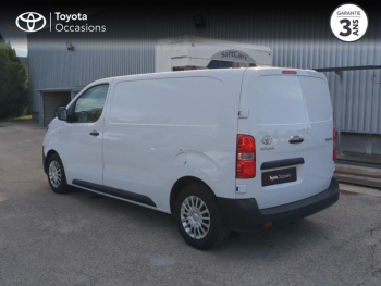 Photo 18 du bon plan TOYOTA ProAce VUL Medium 1.5 D-4D 120 Business RC23 occasion à 23990 €