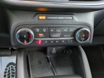 Photo 10 du bon plan FORD Kuga 2.5 Duratec 225ch PHEV Vignale BVA occasion à 27500 €