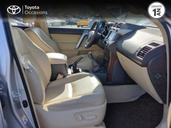 Photo 6 du bon plan TOYOTA Land Cruiser 177 D-4D FAP Lounge 5p occasion à 59990 €