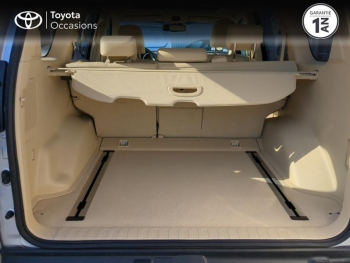 Photo 10 du bon plan TOYOTA Land Cruiser 177 D-4D FAP Lounge 5p occasion à 59990 €