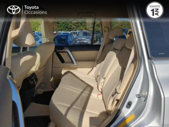 Photo 12 du bon plan TOYOTA Land Cruiser 177 D-4D FAP Lounge 5p occasion à 59990 €