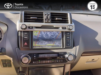 Photo 15 du bon plan TOYOTA Land Cruiser 177 D-4D FAP Lounge 5p occasion à 59990 €