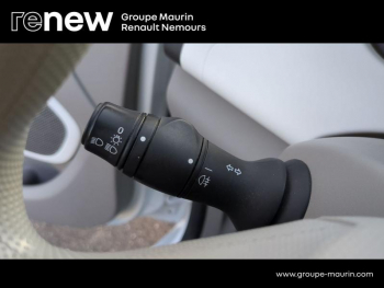 Photo 45 du bon plan RENAULT Zoe Life charge normale R90 MY19 occasion à 6490 €