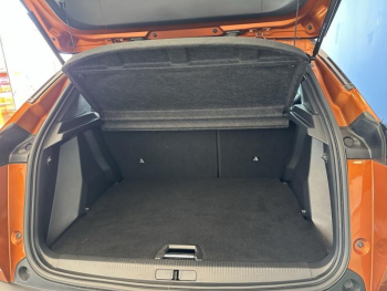 Photo 8 du bon plan PEUGEOT 2008 1.5 BlueHDi 130ch S&S Allure EAT8 125g occasion à 16290 €
