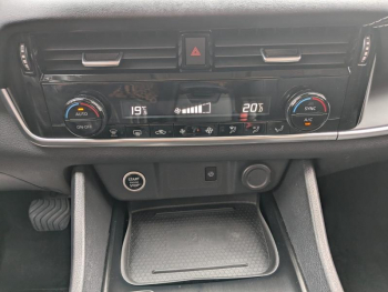 Photo 19 du bon plan NISSAN Qashqai 1.3 Mild Hybrid 158ch Business Edition Xtronic occasion à 21100 €