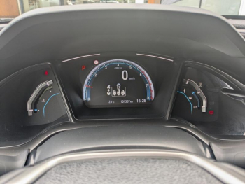 Photo 21 du bon plan HONDA Civic 1.0 i-VTEC 126ch Executive CVT 5p occasion à 16900 €