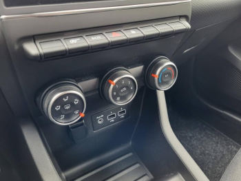 Photo 20 du bon plan RENAULT Clio 1.5 Blue dCi 85ch Zen occasion à 13990 €