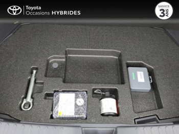 Photo 21 du bon plan TOYOTA C-HR 1.8 Hybride 140ch Dynamic NG23 occasion à 27490 €