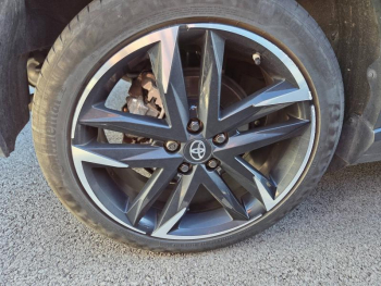 Photo 7 du bon plan TOYOTA C-HR 122h GR-Sport 2WD E-CVT MY22 occasion à 24990 €