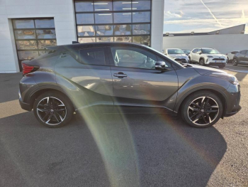 Photo 12 du bon plan TOYOTA C-HR 122h GR-Sport 2WD E-CVT MY22 occasion à 24990 €