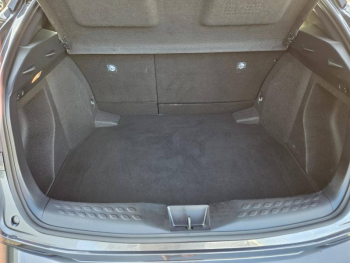 Photo 20 du bon plan TOYOTA C-HR 122h GR-Sport 2WD E-CVT MY22 occasion à 24990 €