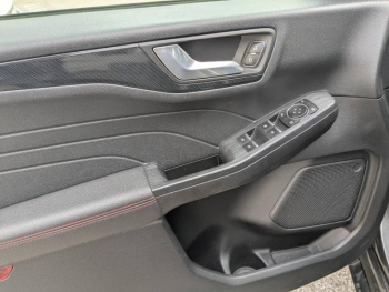 Photo 11 du bon plan FORD Kuga 2.5 Duratec 190ch FHEV E85 ST-Line X BVA occasion à 24990 €