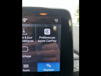 Photo 17 du bon plan FORD Fiesta 1.5 TDCi 85ch Cool & Connect 5p occasion à 11990 €