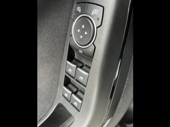 Photo 20 du bon plan FORD Fiesta 1.5 TDCi 85ch Cool & Connect 5p occasion à 11990 €