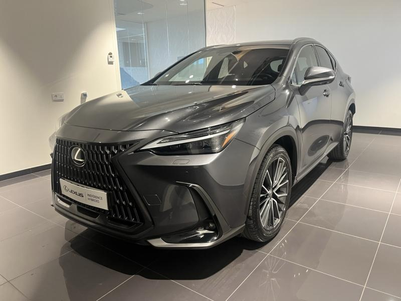 Bon plan LEXUS NX 450h+ Executive 4WD occasion à 54770 €