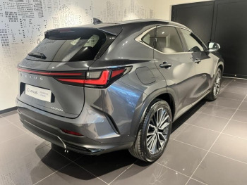 Photo 5 du bon plan LEXUS NX 450h+ Executive 4WD occasion à 54770 €
