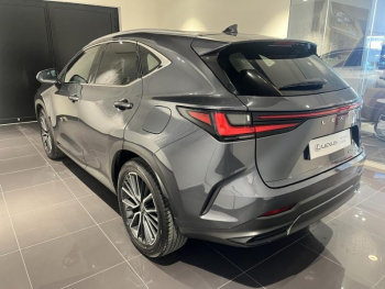 Photo 7 du bon plan LEXUS NX 450h+ Executive 4WD occasion à 54770 €