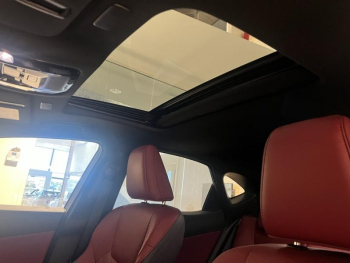 Photo 14 du bon plan LEXUS NX 450h+ Executive 4WD occasion à 54770 €