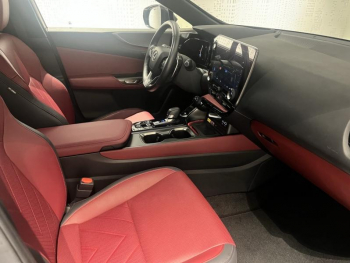 Photo 15 du bon plan LEXUS NX 450h+ Executive 4WD occasion à 54770 €