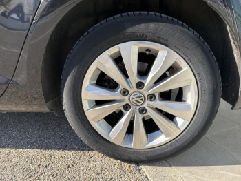 Photo 15 du bon plan VOLKSWAGEN Golf 1.6 TDI 115ch FAP Confortline Euro6d-T 5p occasion à 13490 €