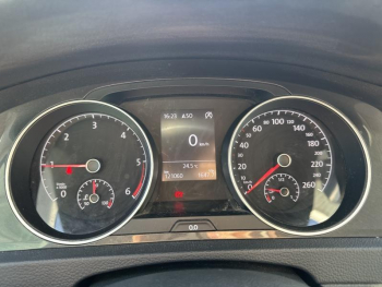 Photo 16 du bon plan VOLKSWAGEN Golf 1.6 TDI 115ch FAP Confortline Euro6d-T 5p occasion à 13490 €