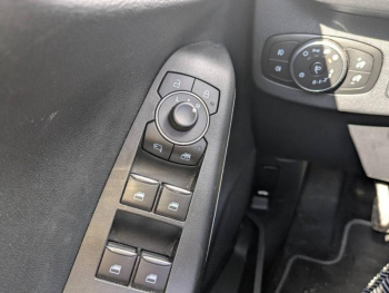 Photo 15 du bon plan FORD Puma 1.0 Flexifuel 125ch S&S mHEV Titanium X occasion à 18990 €