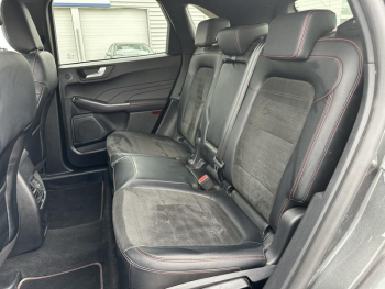 Photo 13 du bon plan FORD Kuga 2.5 Duratec 225ch PHEV ST-Line X BVA occasion à 23880 €