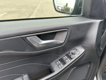 Photo 19 du bon plan FORD Kuga 2.5 Duratec 225ch PHEV ST-Line X BVA occasion à 23880 €