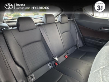Photo 7 du bon plan TOYOTA C-HR 122h Distinctive 2WD E-CVT RC18 occasion à 16990 €