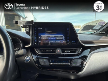 Photo 15 du bon plan TOYOTA C-HR 122h Distinctive 2WD E-CVT RC18 occasion à 16990 €