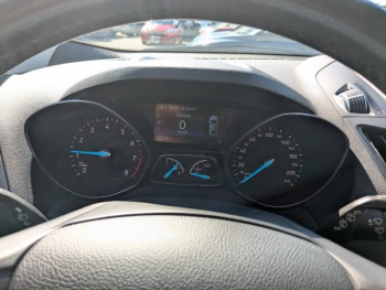 Photo 10 du bon plan FORD Kuga 1.5 Flexifuel-E85 150ch Stop&Start Titanium 4x2 BVA Euro6.2 occasion à 18900 €