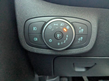 Photo 12 du bon plan FORD Fiesta 1.1 85ch Cool & Connect 5p Euro6.2 occasion à 10900 €
