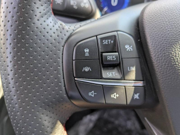 Photo 11 du bon plan FORD Kuga 2.5 Duratec 225ch PHEV ST-Line X BVA occasion à 29900 €