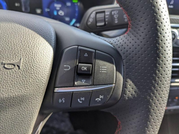 Photo 12 du bon plan FORD Kuga 2.5 Duratec 225ch PHEV ST-Line X BVA occasion à 29900 €