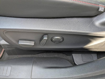 Photo 14 du bon plan FORD Kuga 2.5 Duratec 225ch PHEV ST-Line X BVA occasion à 29900 €