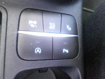 Photo 10 du bon plan FORD Fiesta 1.0 Flexifuel 95ch Titanium Business 5p occasion à 16900 €